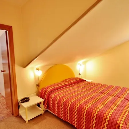 Bel Sit Hotel 2*